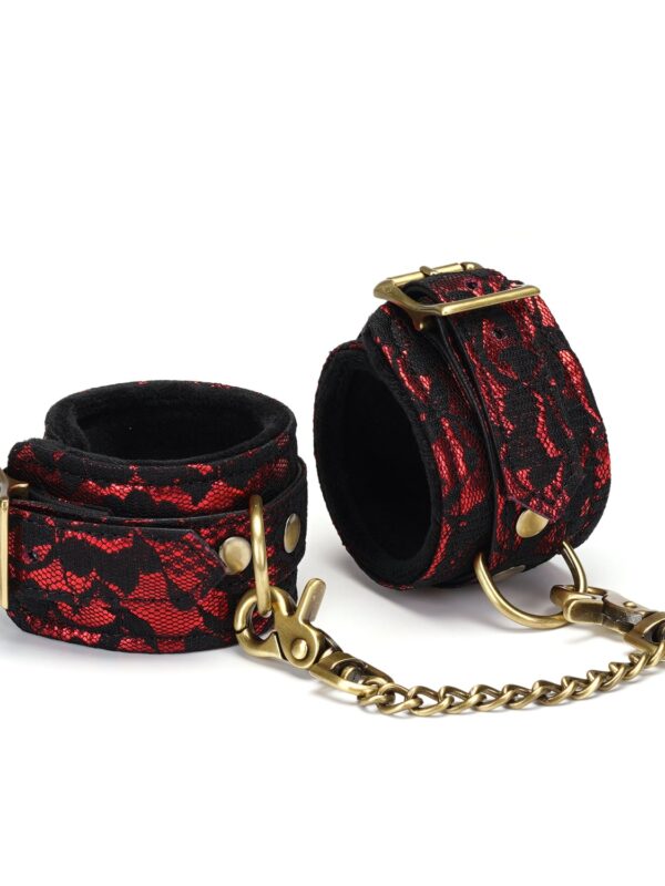 Liebe Seele – Victorian Garden Lace And Velvet Wrist Cuffs käerauad