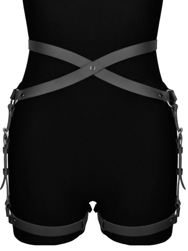 Karess – Alisa Black kehakaunistus